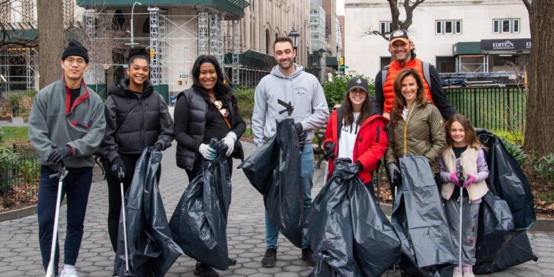 YM/WREA - Madison Square Park - Clean-up - March 26, 2022